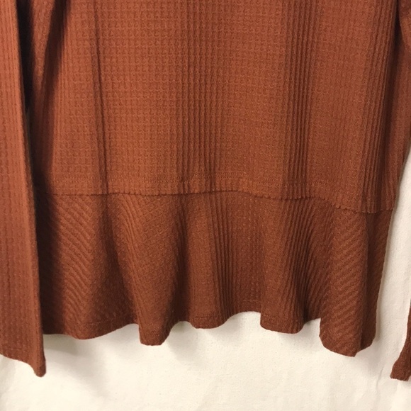 Paper Crane Women’s Pullover Top M Rust color with Peplum Long Sleeves Soft Boho - Picture 7 of 10